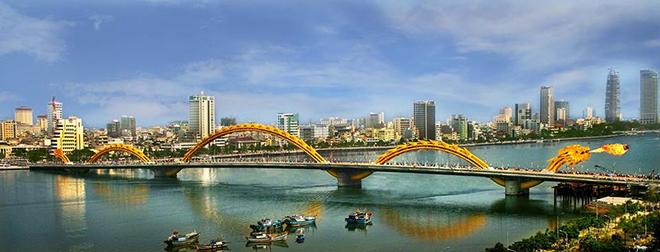 Dragon Bridge (Cau Rong) over the Han River © Clipper Race
